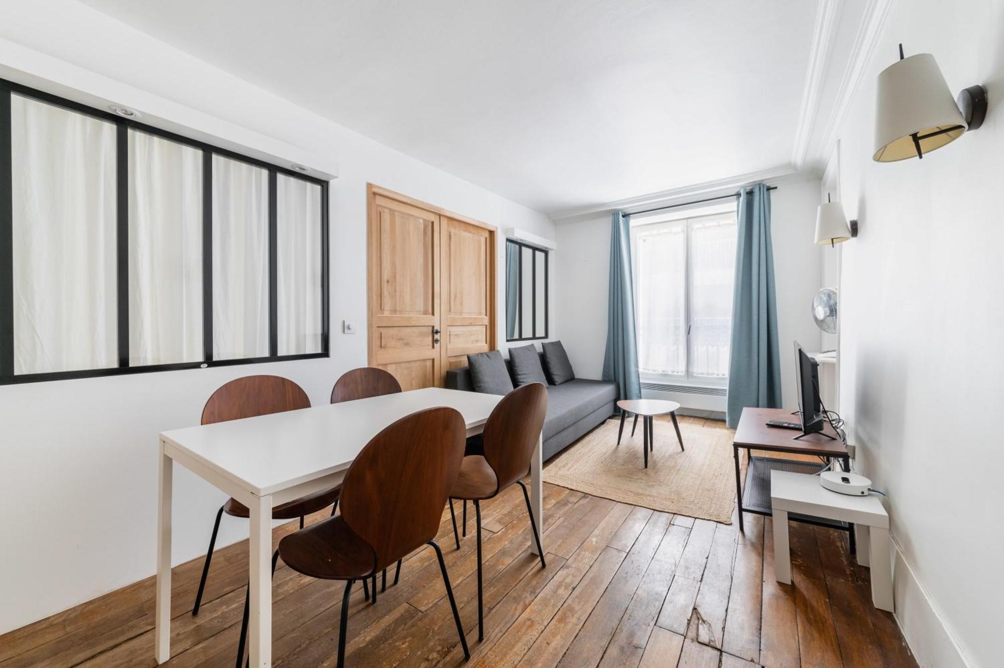 2 Pieces Confortable Metro Duroc - 6 -4p Parijs